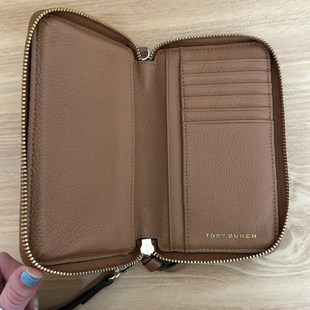 Tory Burch Wallet - Picture 3 of 3